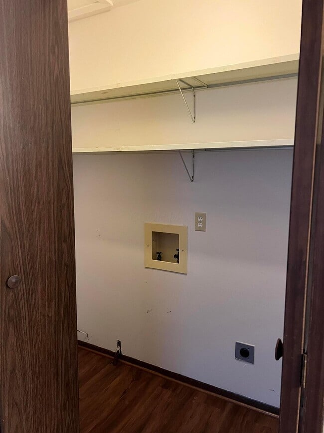 Building Photo - 217 Lee's Pl