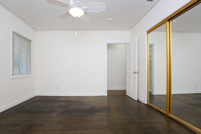 Building Photo - Remodeled 3bed 2 bath Single Family home