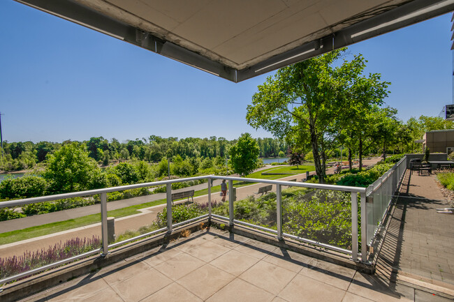 Terrace Southeast View - 836 S Curry St