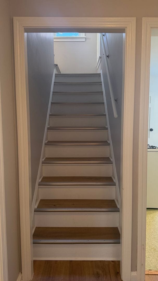 Building Photo - 3 bd 1.5 bath downtown Willoughby