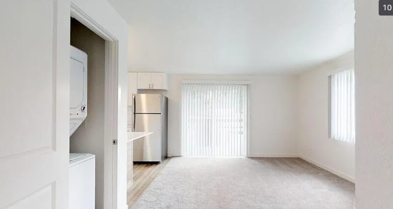 Building Photo - 800 4th St