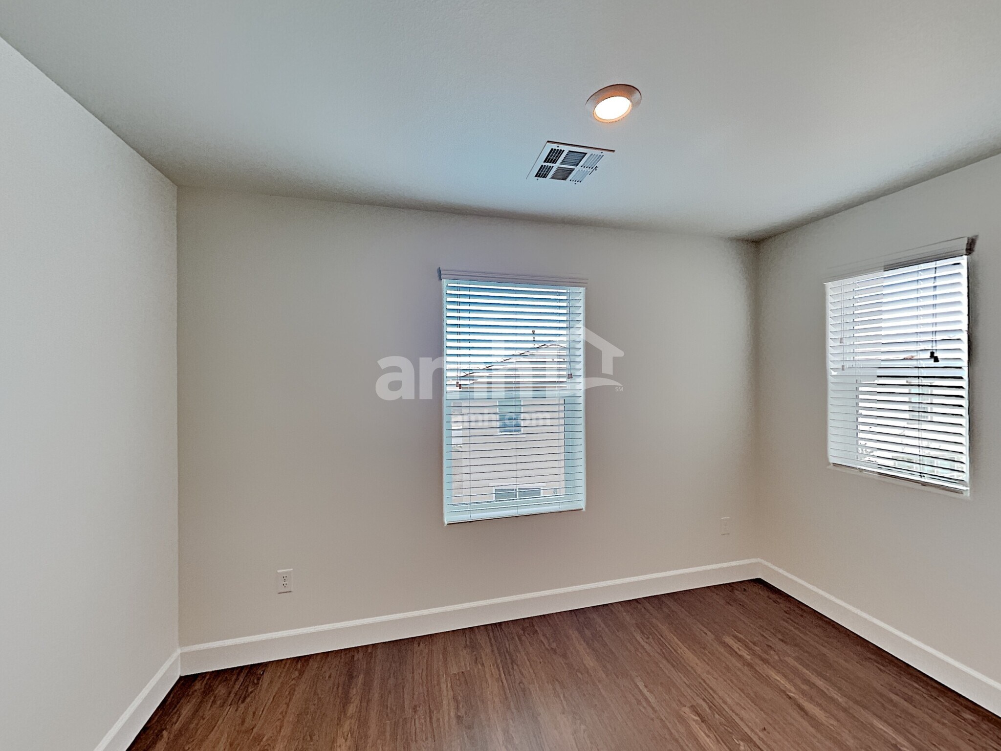Building Photo - 1479 Garden Swing Ave
