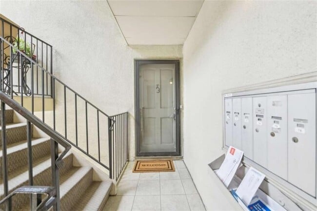 Building Photo - 73 Montre Square NW