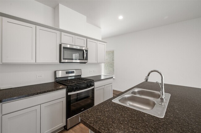 Building Photo - 5742 Indigo Ridge Ct