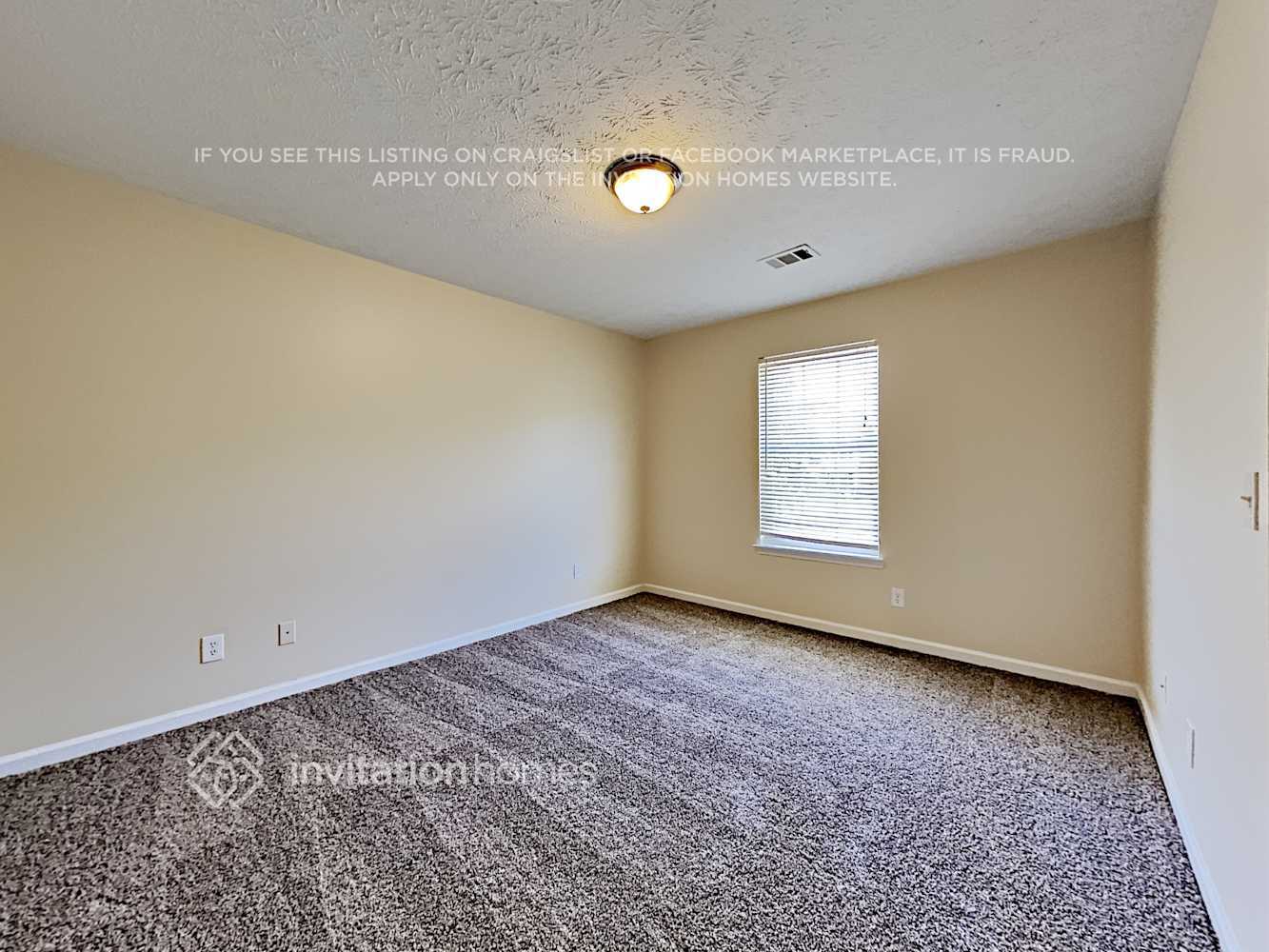 Building Photo - 320 Red Maple Way