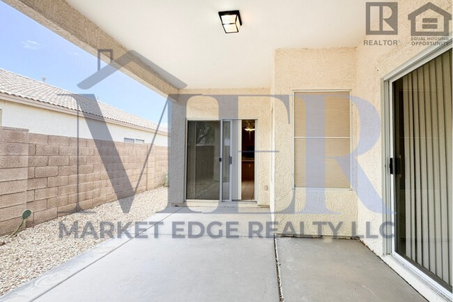 Building Photo - 3Bed/2Bath Home in 55+ Community in Peoria...