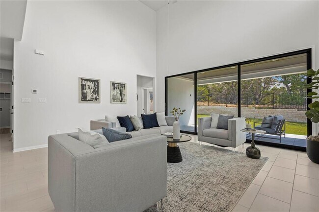 Building Photo - 1128 Villa Rialto View