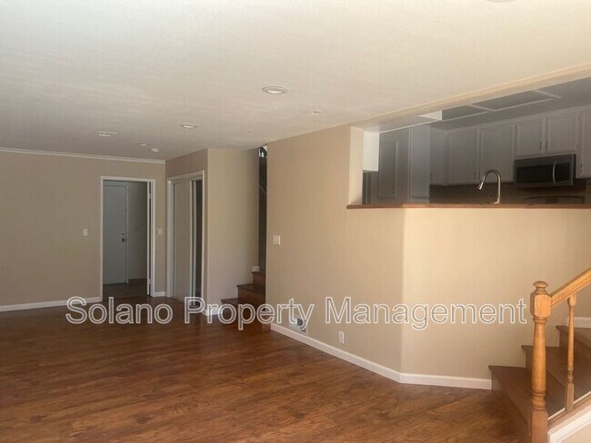 Building Photo - 184 Nantucket Cir