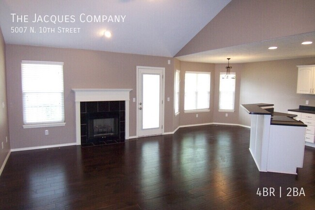 Building Photo - 4 Bedroom 2 Bath in Turnberry Estates, Nor...