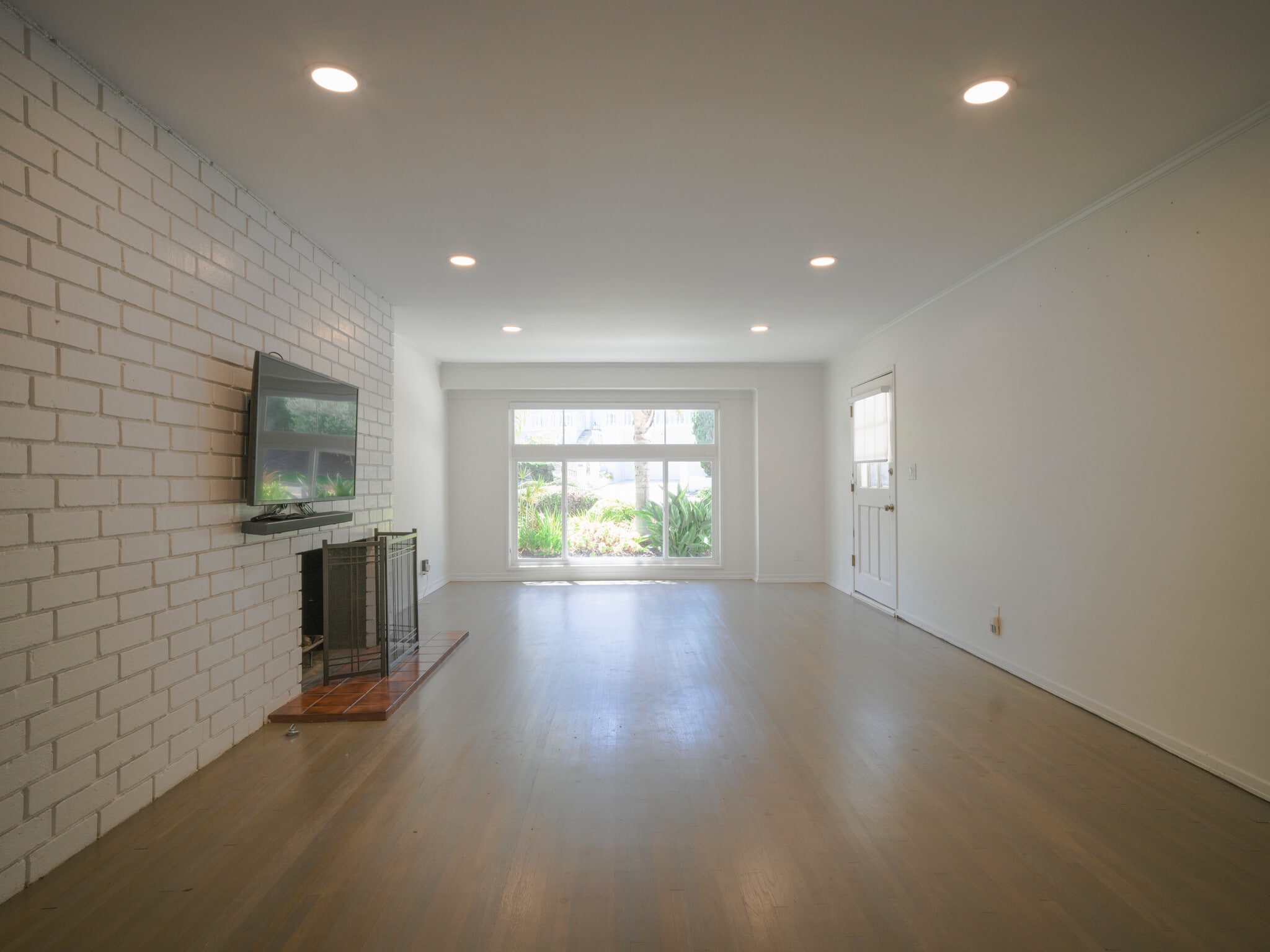 Building Photo - 505 Via del Monte