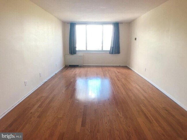 Building Photo - 11801 Rockville Pike