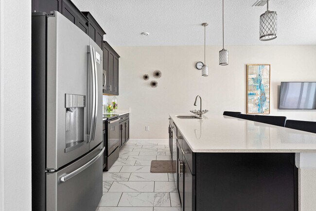 Building Photo - 4802 Romeo Cir