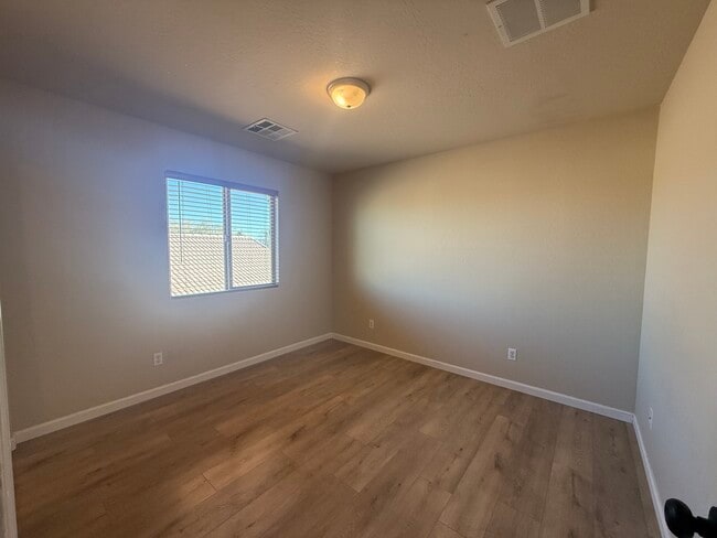 Building Photo - 22033 W Mohave St