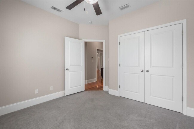 Building Photo - 5185 Holly Fern Trce