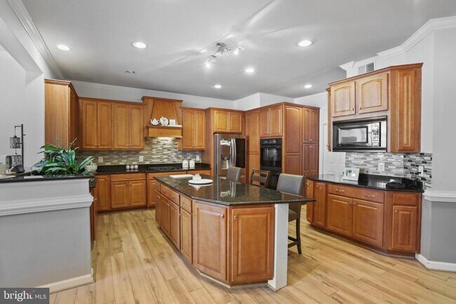 Building Photo - 24906 Earlsford Dr