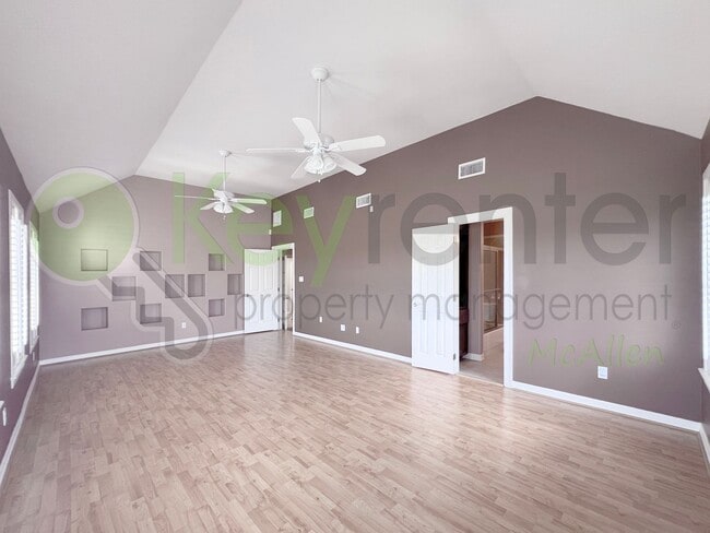 Building Photo - Gorgeous 4b/4.5bath house in McAllen