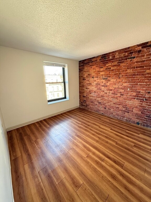 Building Photo - 66 Westland Ave