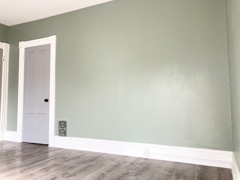 Bedroom 2 - 33 -35 Federal Street