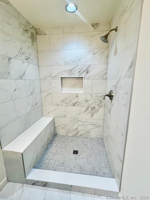 Building Photo - 2437 Bedford St