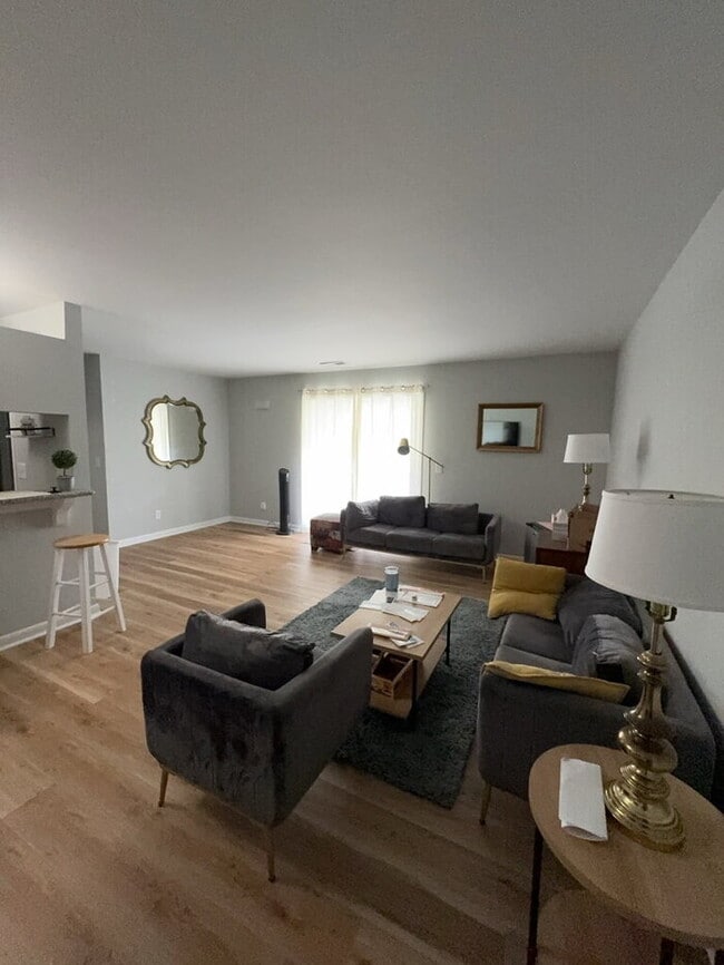 Building Photo - 1 Bedroom 1 Bathroom Student Housing