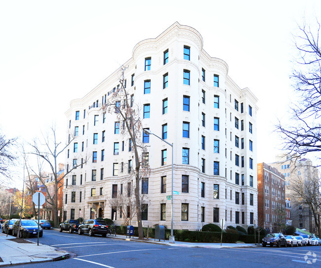 Building Photo - The Mendota