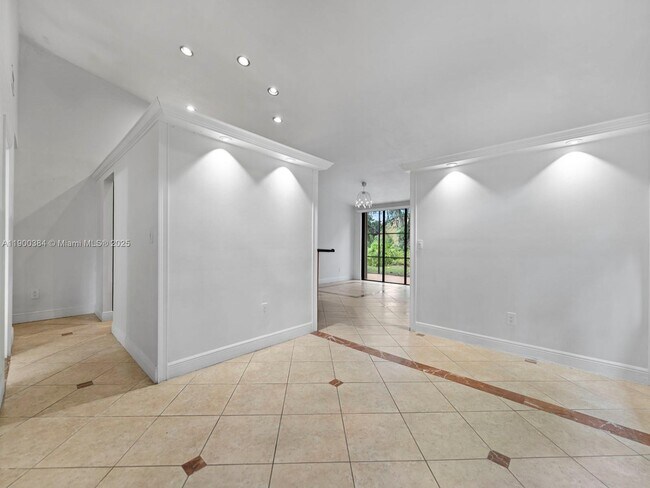 Building Photo - 9941 Costa Del Sol Blvd