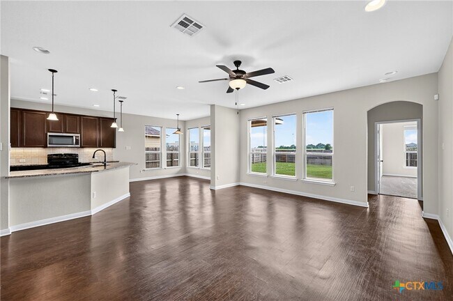 Building Photo - 7905 Northgate Lp