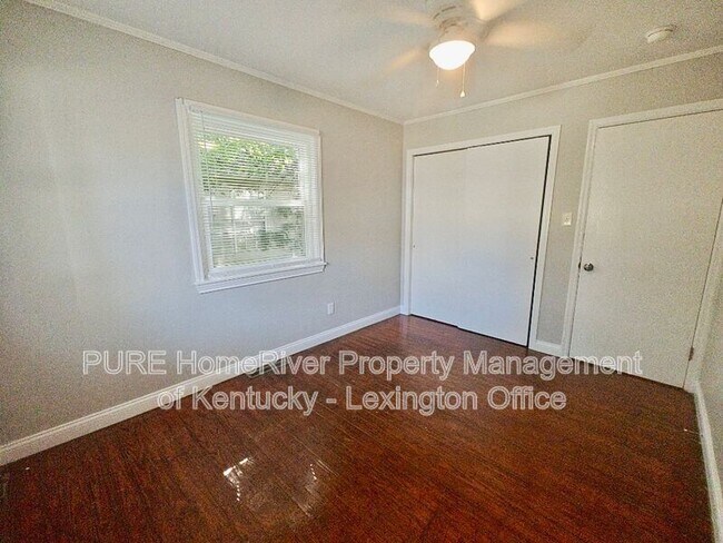 Building Photo - 608 Main Ave