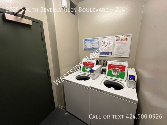 Building Photo - 2225 S Beverly Glen Blvd