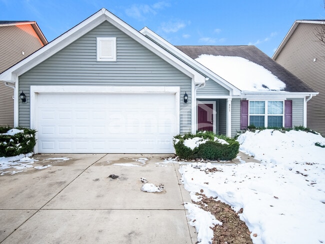 Building Photo - 851 Wendover Ave