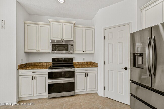 Building Photo - 2240 Marsh Harbor Ave