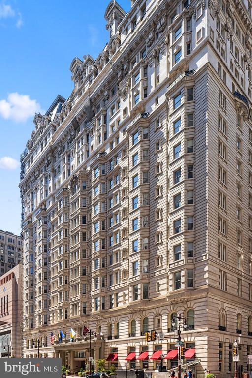 Building Photo - 200 S Broad St