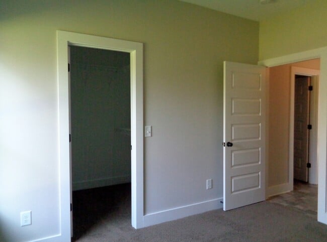 Building Photo - Beautiful Home for Rent in Tuscaloosa... Available to View with 48-hour Notice!!!