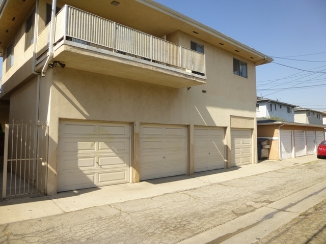 Building Photo - 2225-2229 W Beverly Blvd