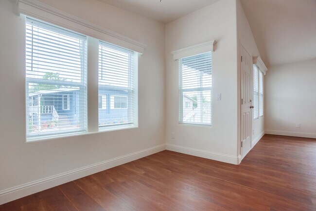 Building Photo - Manufactured Home in Casitas del Sol, 55+ Community