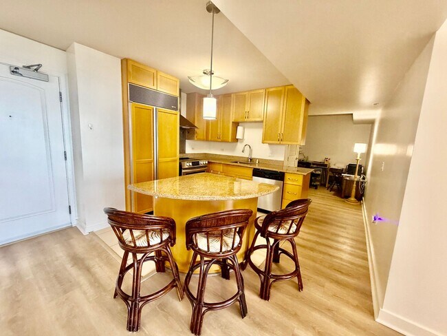 Building Photo - Stunning Furnished 2-Bedroom, 2-Bath Ocean View Unit at Moana Pacific – Available June 16, 2026