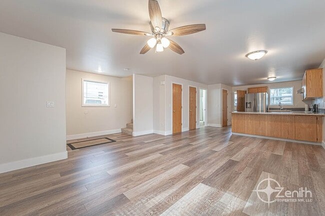 Building Photo - 1216 W 22nd St