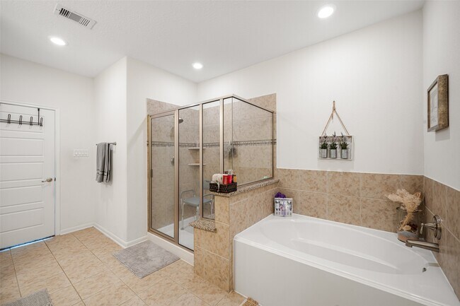 Building Photo - 8142 Cheyenne Hills Trail