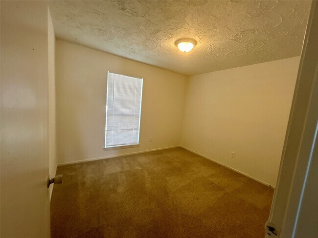 Building Photo - 16347 Sky Blue Ln