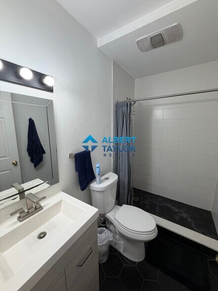 Building Photo - 486 Massachusetts Ave