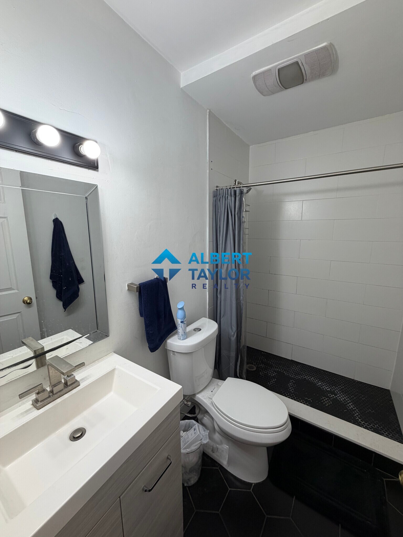 Building Photo - 486 Massachusetts Ave