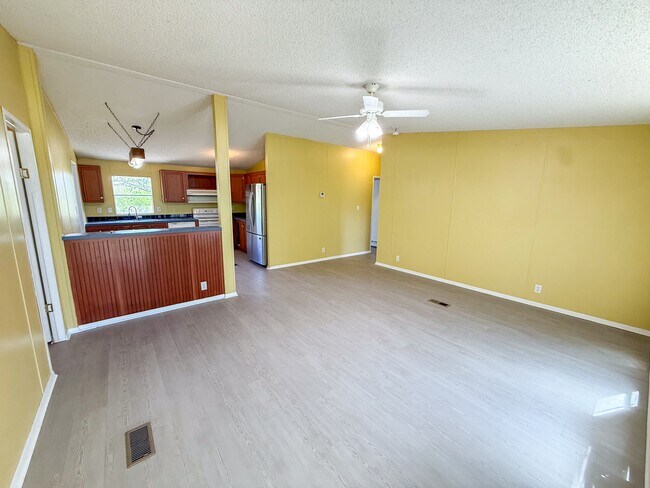 Building Photo - 4506 Legend Falls