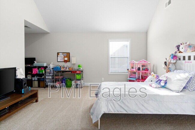 Building Photo - 108 Irishman Way