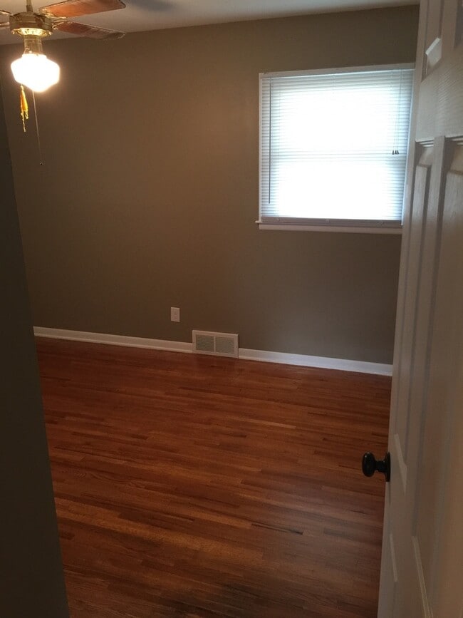 Building Photo - Coming available in August! ***Showings not starting until 8/5***