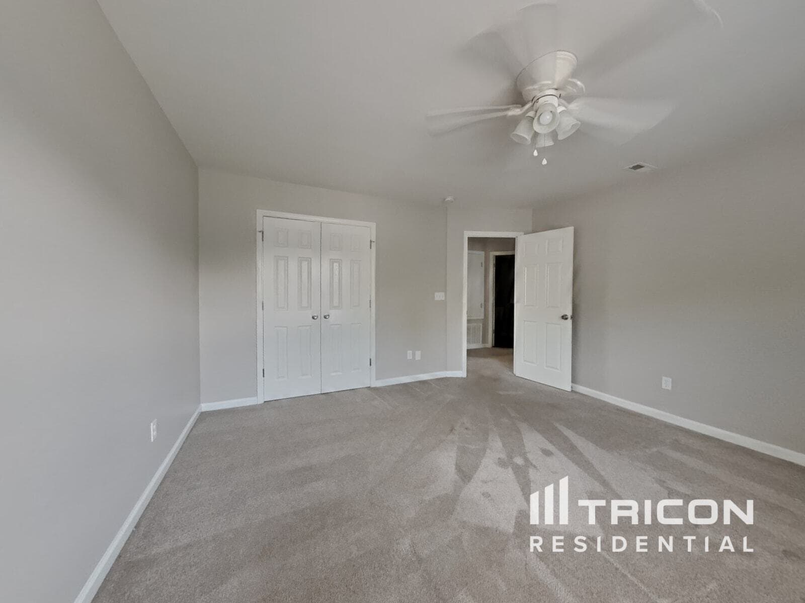 Building Photo - 4442 Vernon Cir SE