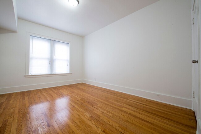 Building Photo - South Shore Apartments