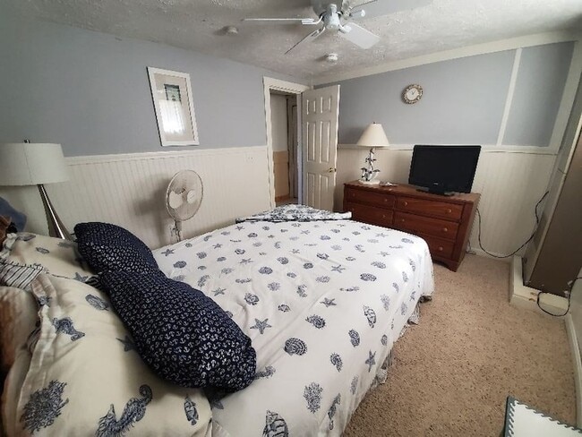 Building Photo - 6 46th St