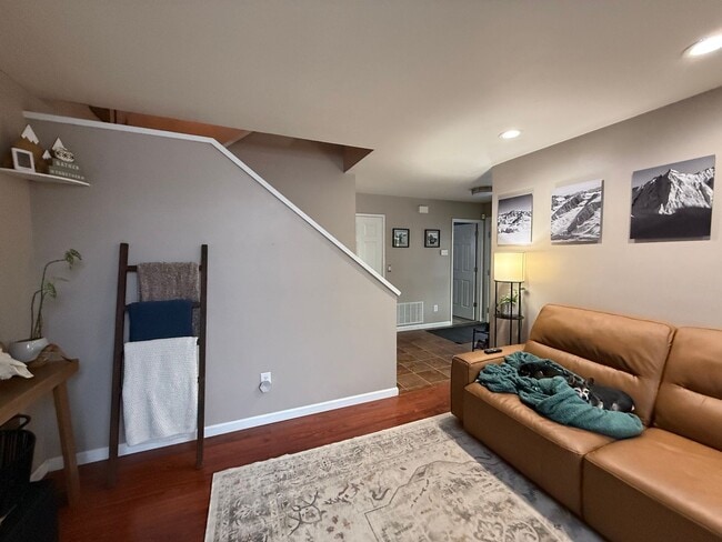 Building Photo - NEW YEAR NEW HOME! 3 bed, 2.5 bath, 2 car garage in South Anchorage