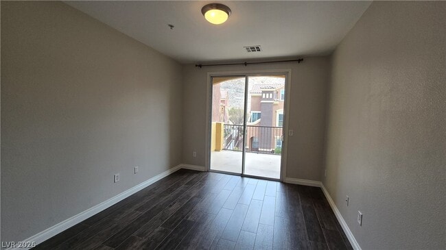 Building Photo - 3975 N Hualapai Way