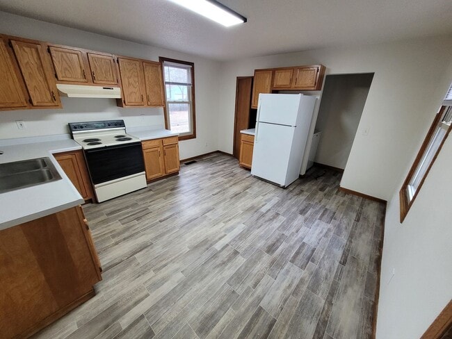 Building Photo - pp1020